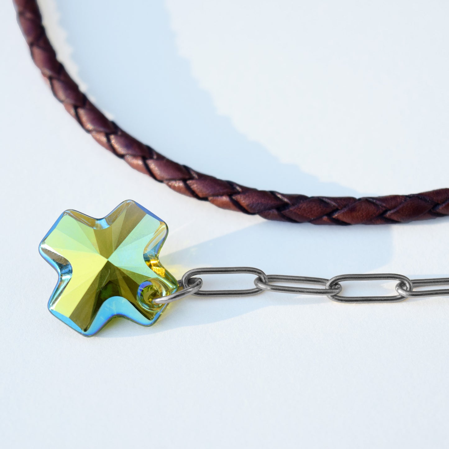 Saint Mini Lariat - Mantis