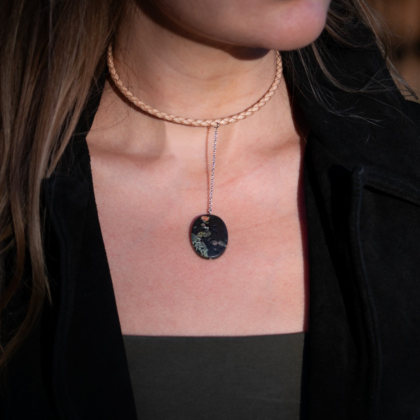 Webstone Lariat - Bone I.